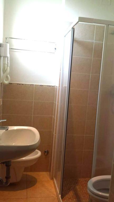 Hotel Galles Rimini Rum bild